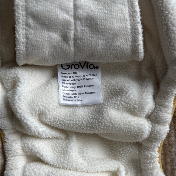 Grovia AIO Buttah Newborn Diapers (2) - Picture 8 of 10